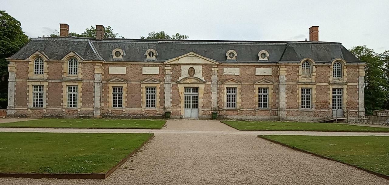 Chateau De La Ferte Saint Aubin住宿加早餐旅馆 外观 照片